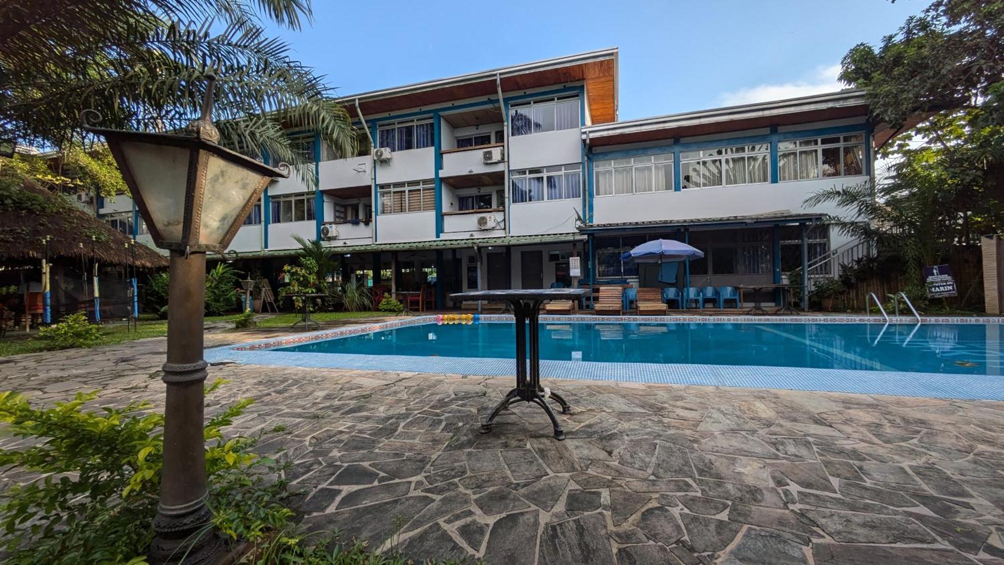 Hotel Foyer Du Marin Douala Exterior foto